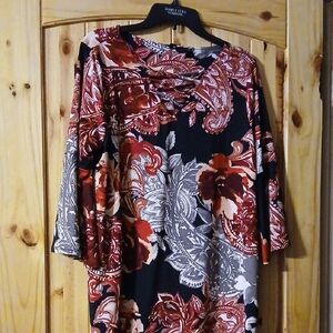 New Directions Red and Black Floral Blouse